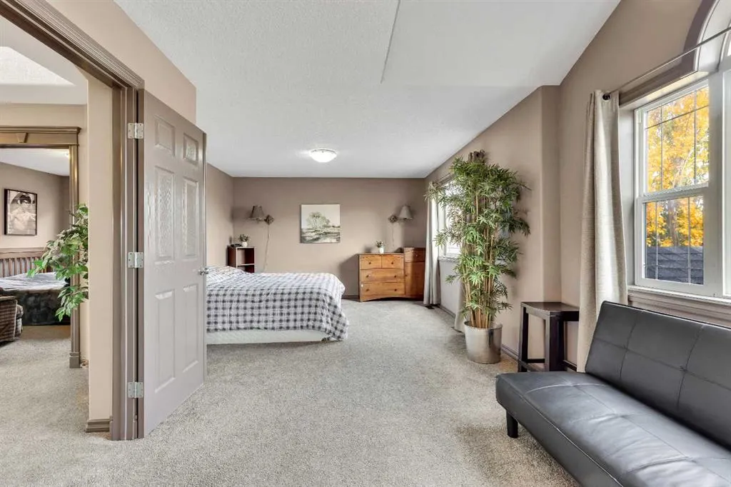 943 Bayside Drive SW