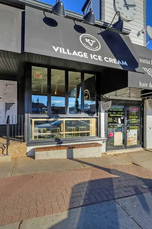 512 56 Avenue SW, #1