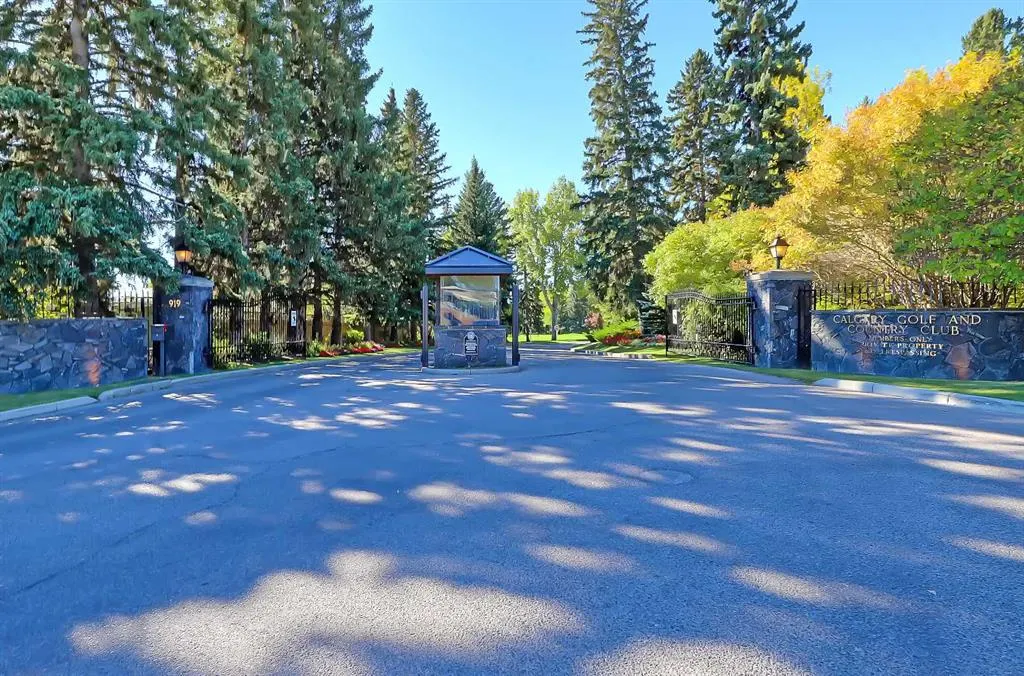 512 56 Avenue SW, #1