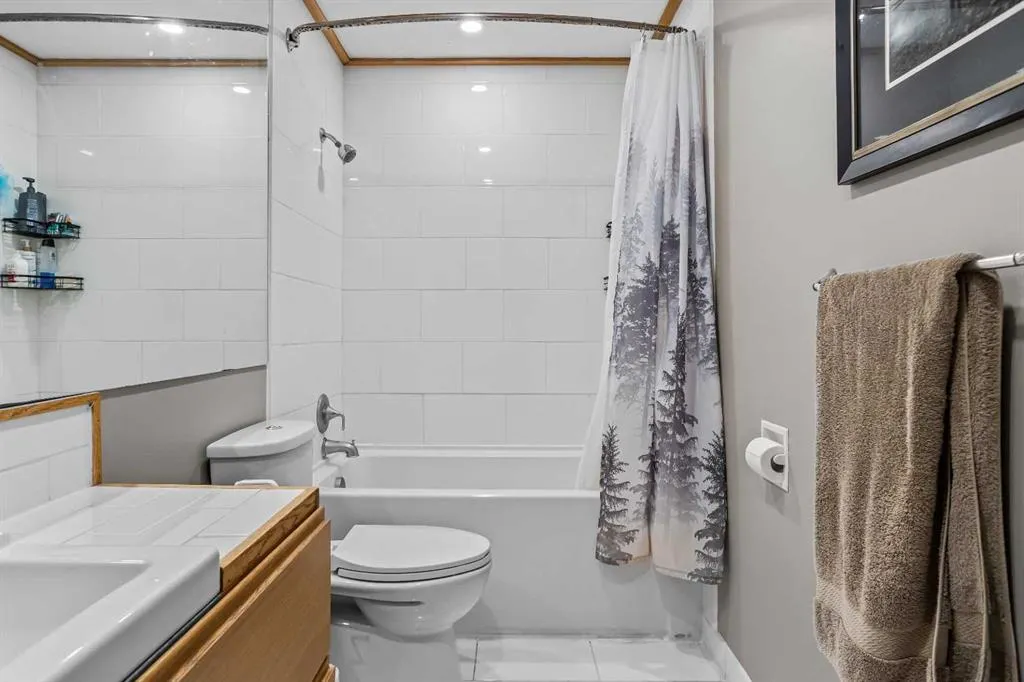 1530 7 Avenue, #16