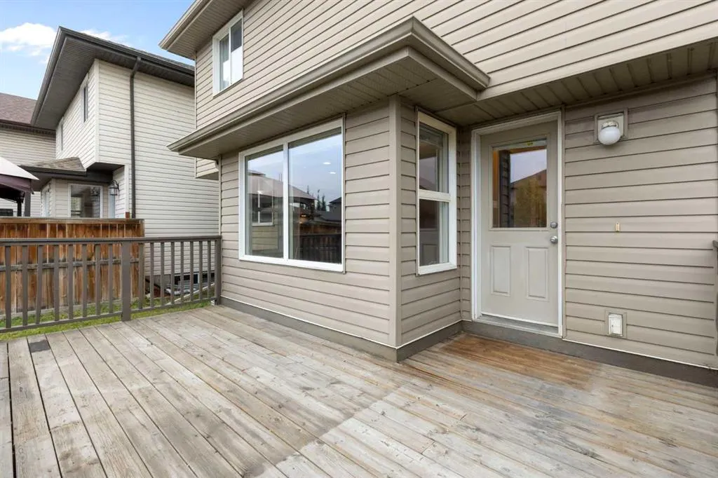 221 Prestwick Terrace SE