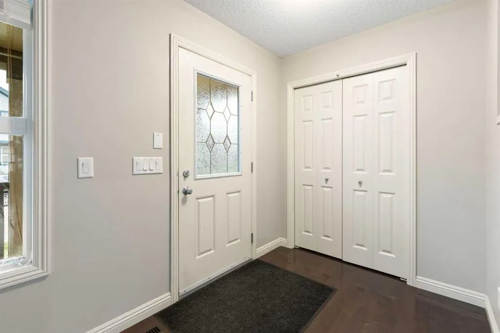 221 Prestwick Terrace SE