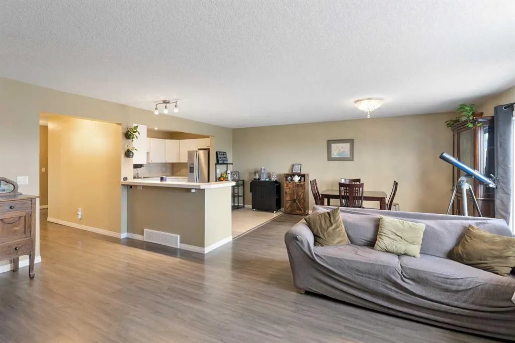309 3 Avenue, #25