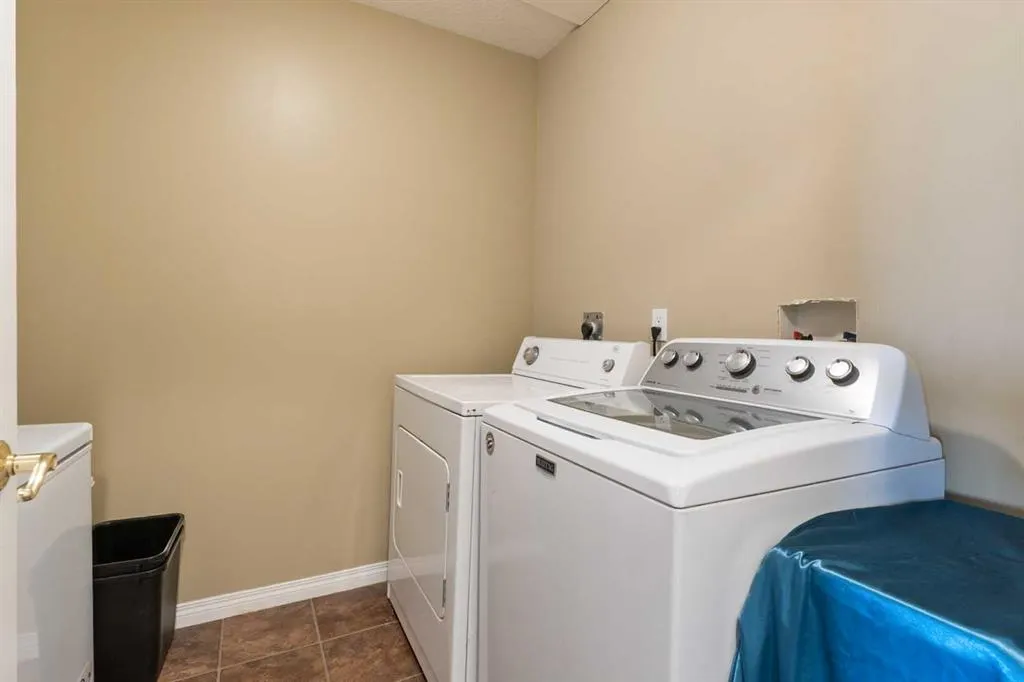 309 3 Avenue, #25