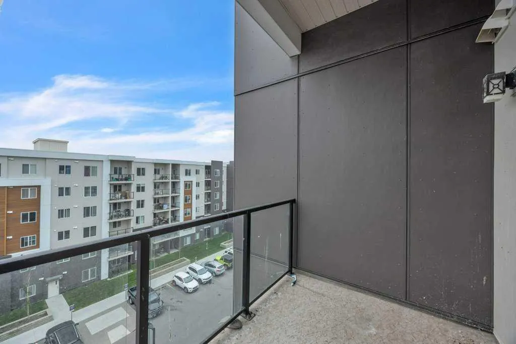 4641 128 Avenue NE, #1613