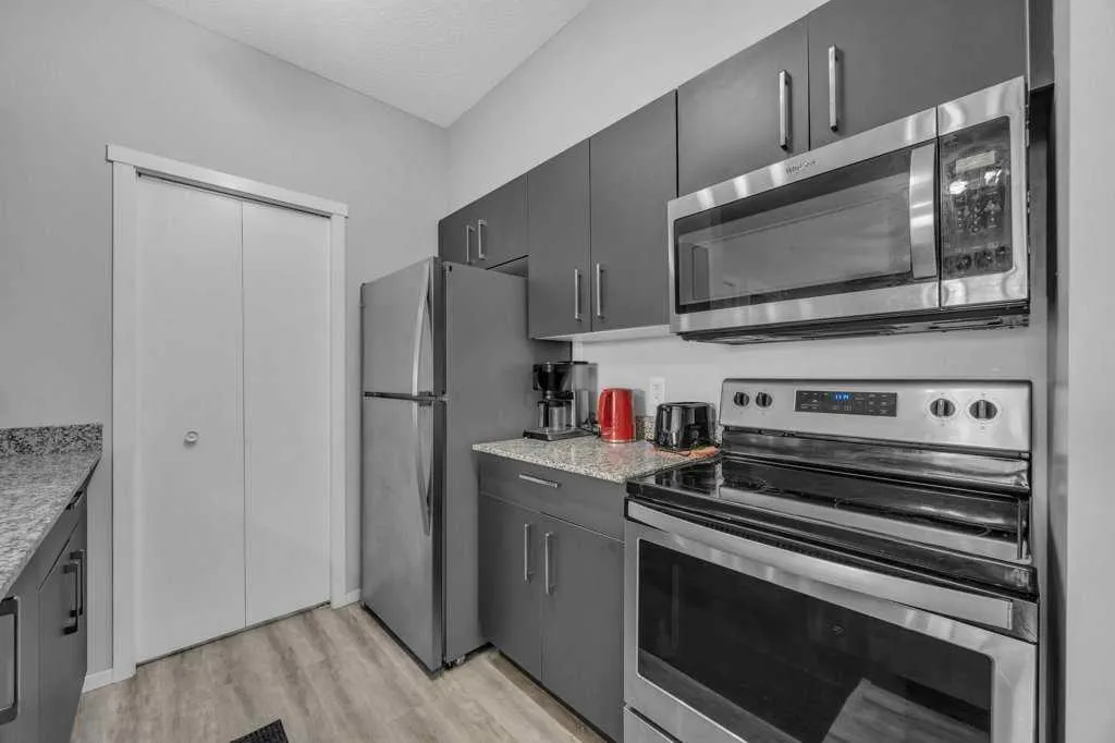 4641 128 Avenue NE, #1613