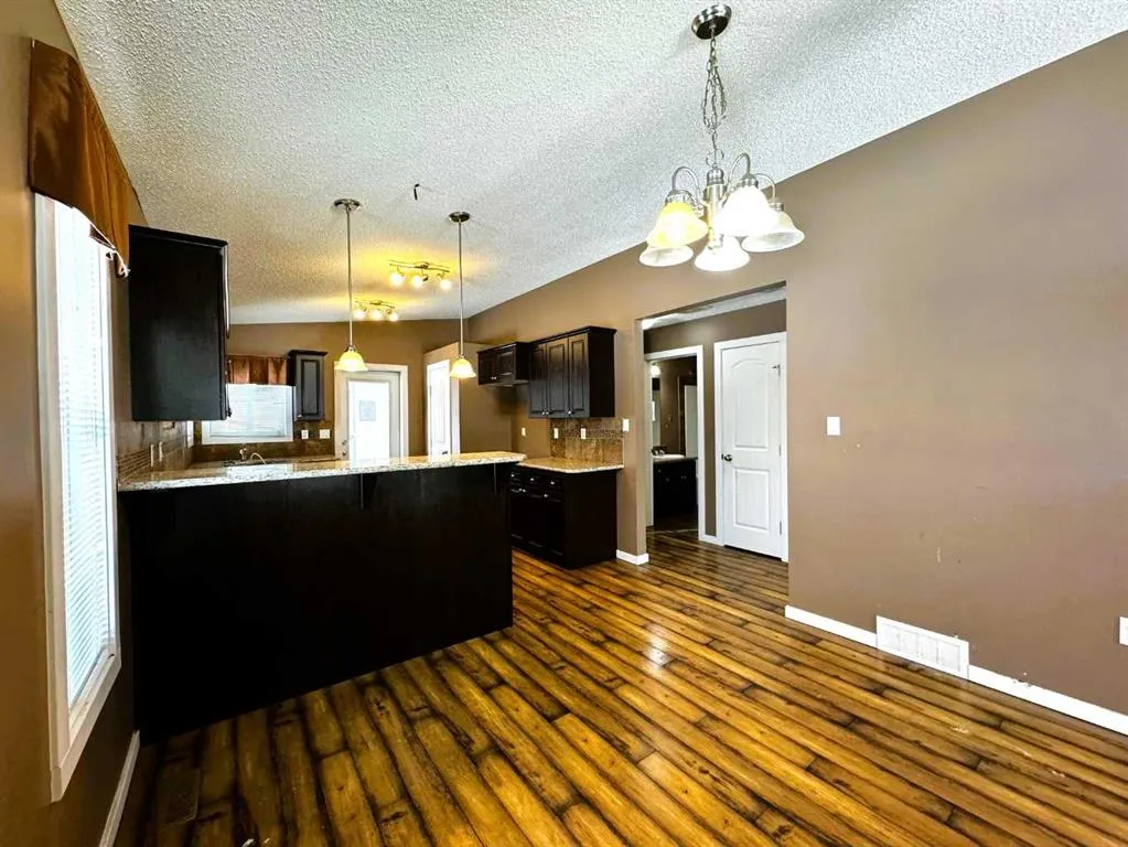 4320 Caribou Crescent