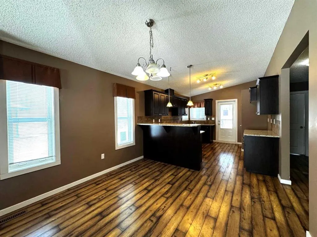 4320 Caribou Crescent
