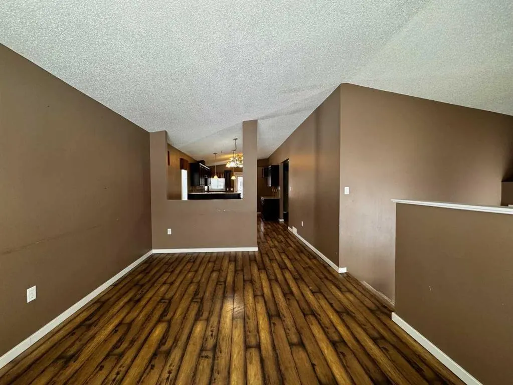 4320 Caribou Crescent
