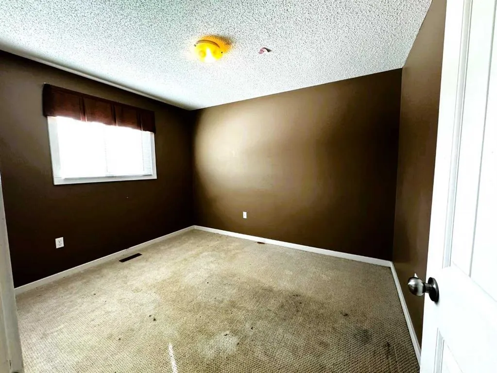 4320 Caribou Crescent