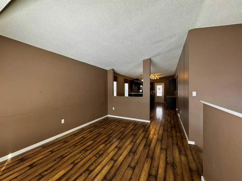 4320 Caribou Crescent