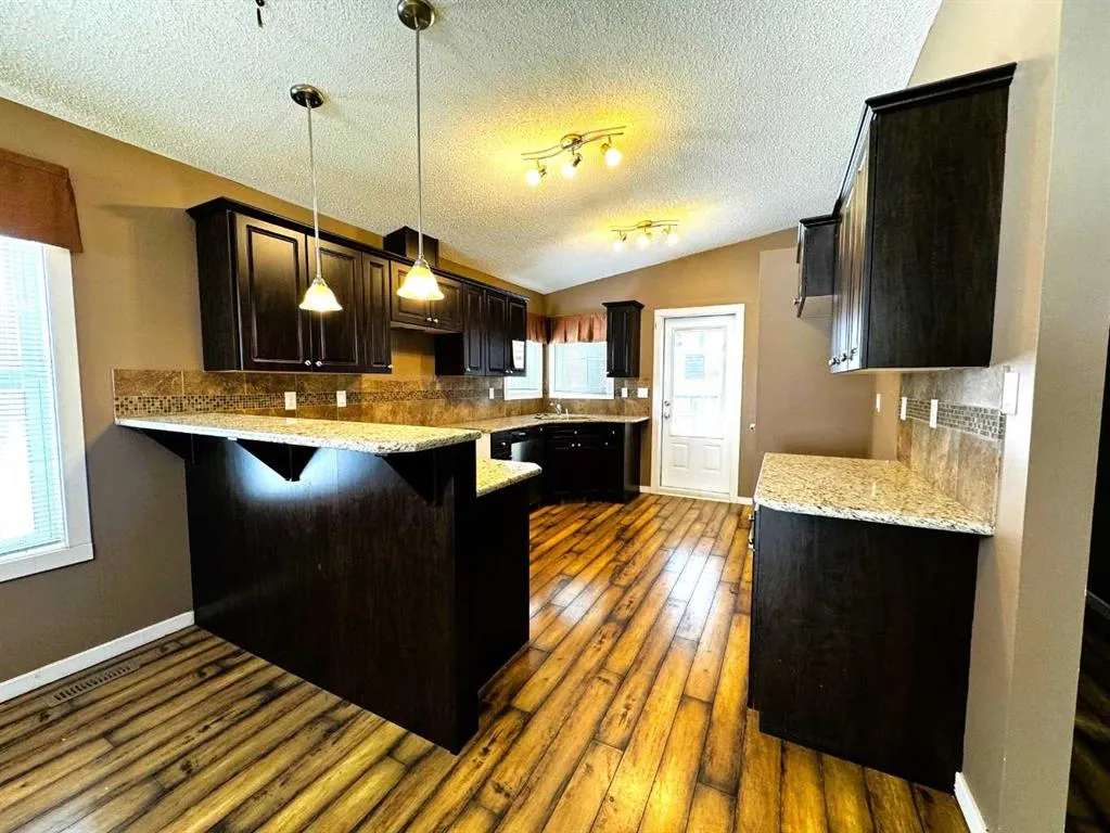 4320 Caribou Crescent