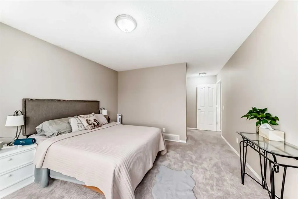 103 Sienna Park Heath SW