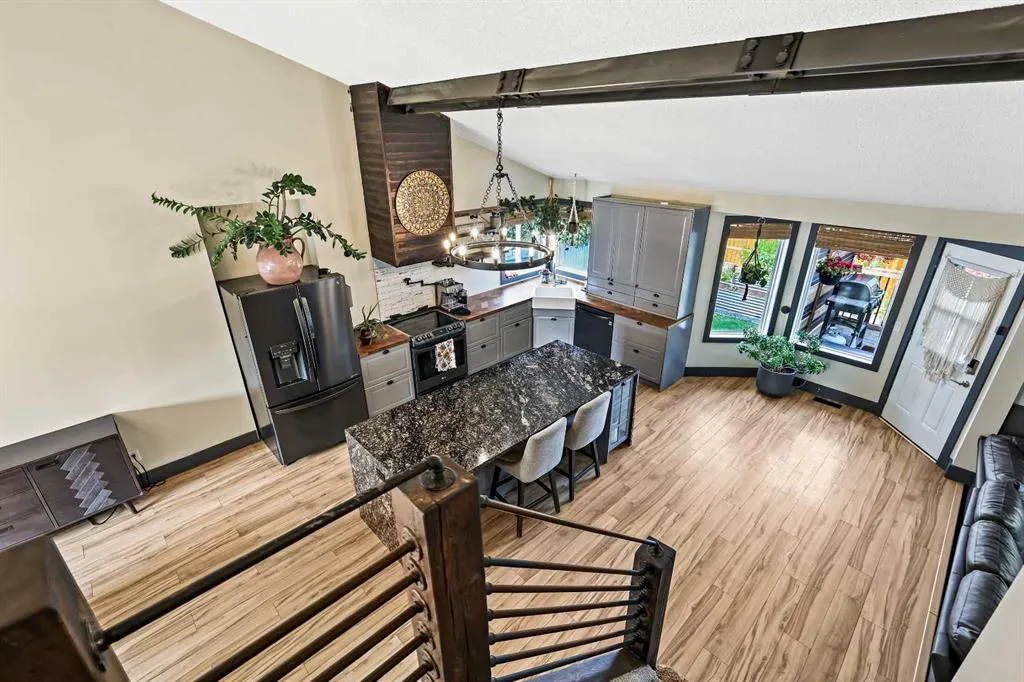 24 Westridge Drive SW