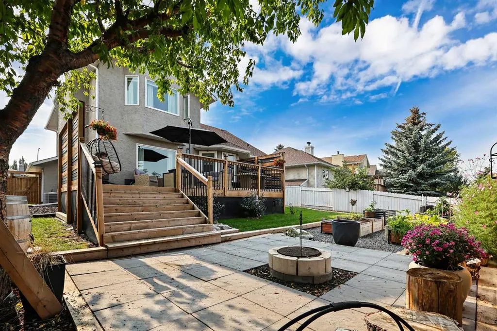 24 Westridge Drive SW