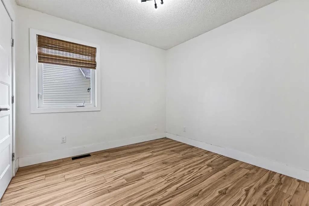 24 Westridge Drive SW