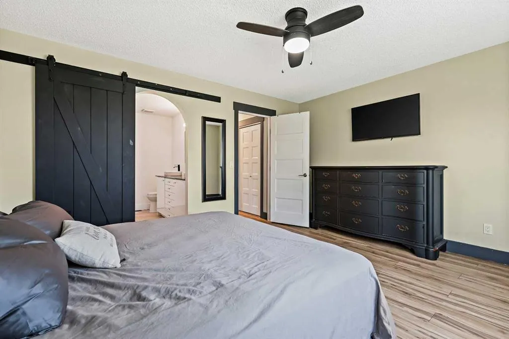 24 Westridge Drive SW