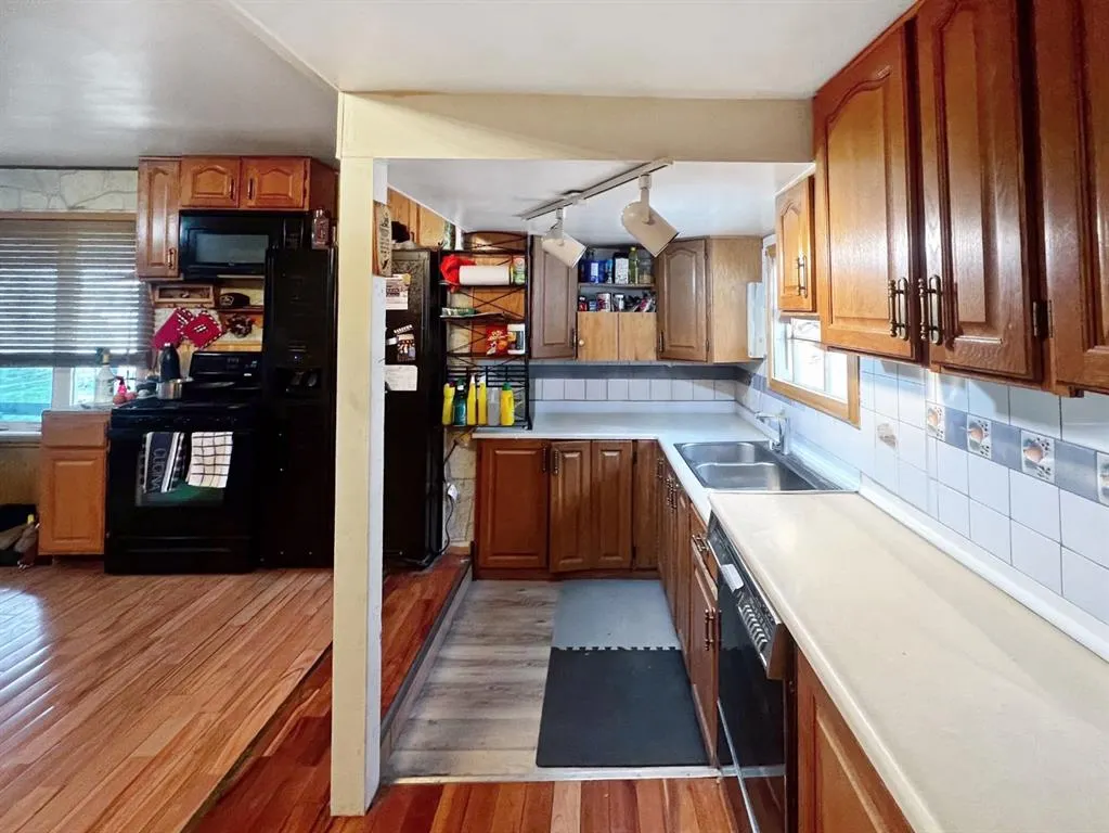 1 ALBERTA Avenue