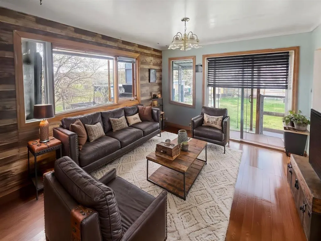 1 ALBERTA Avenue