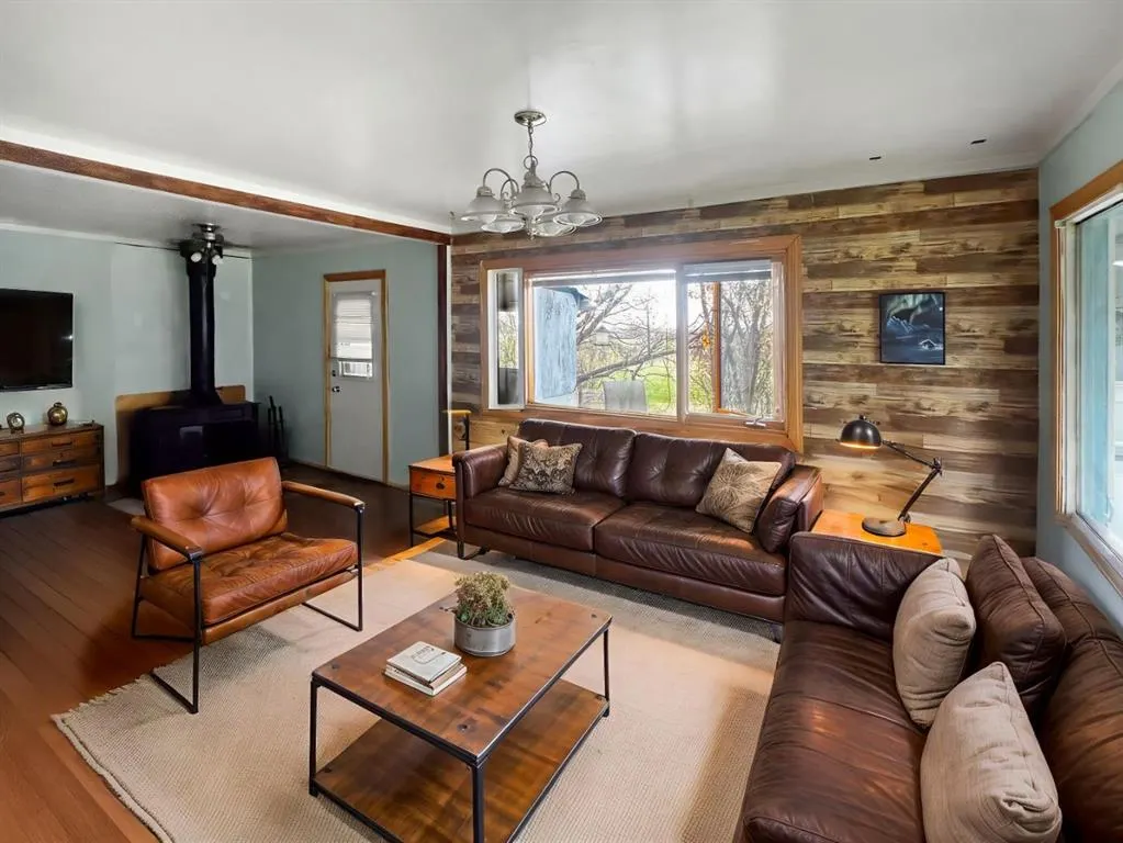 1 ALBERTA Avenue
