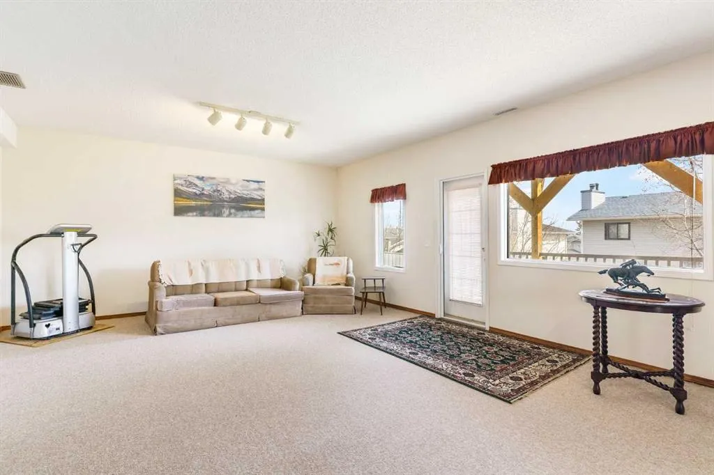 50 Millview Rise SW
