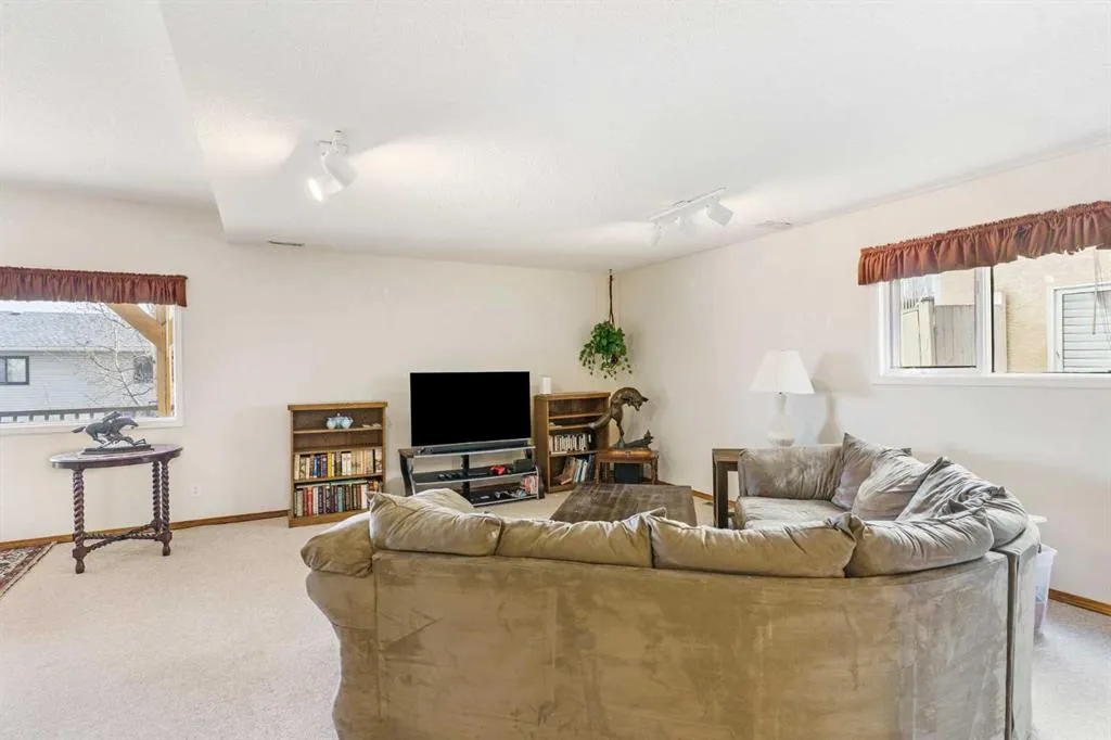 50 Millview Rise SW