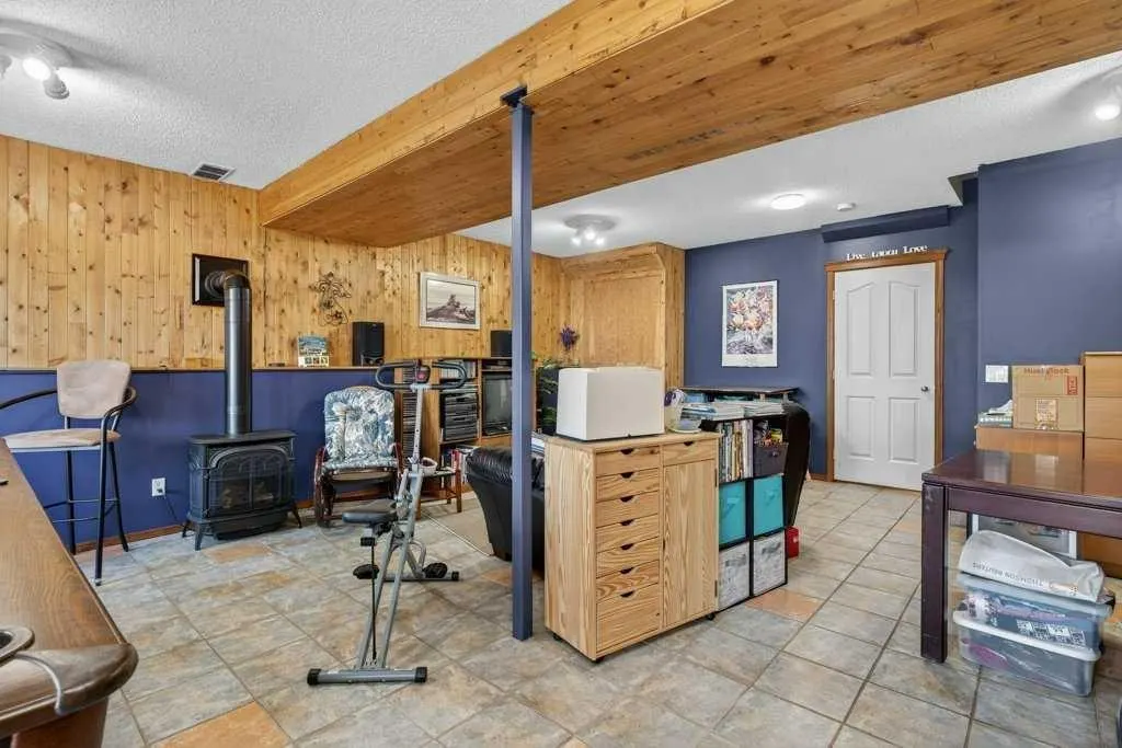 136 Hidden Hills Place NW