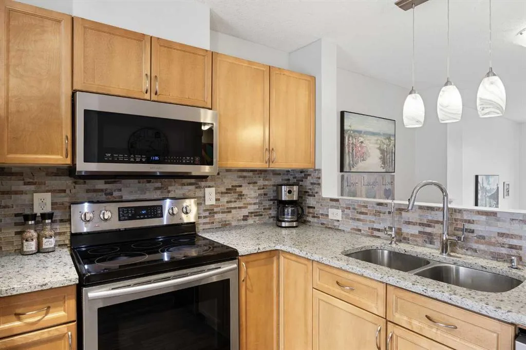 3022 New Brighton Gardens SE