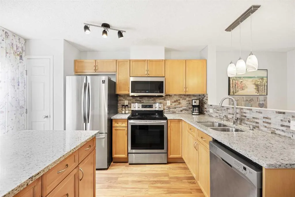 3022 New Brighton Gardens SE