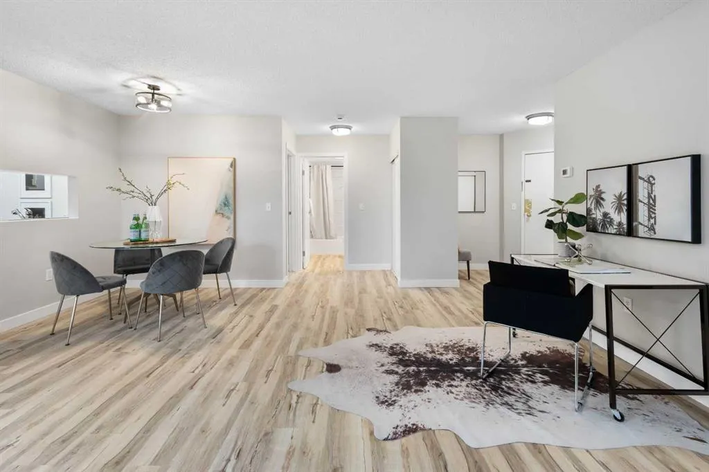 20 Dover Point SE, #110