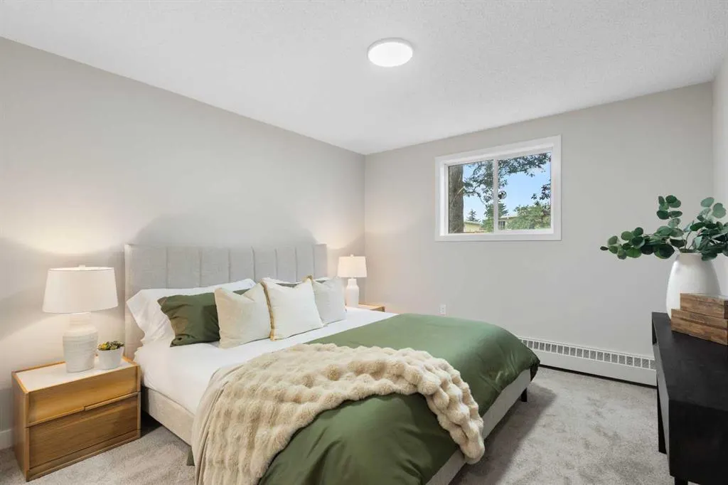20 Dover Point SE, #110