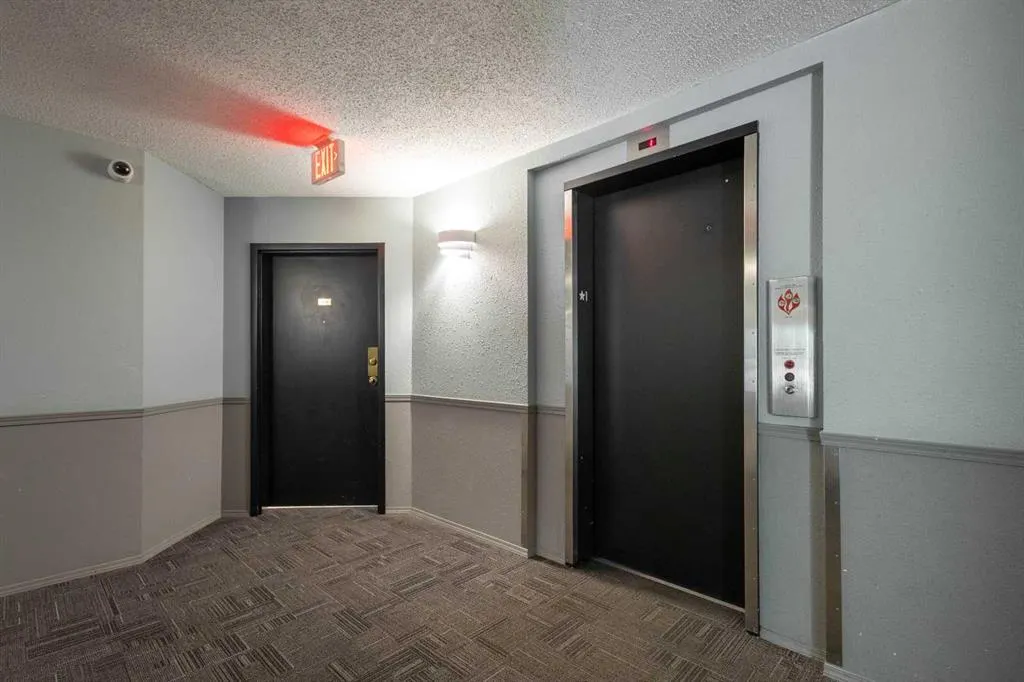 20 Dover Point SE, #110