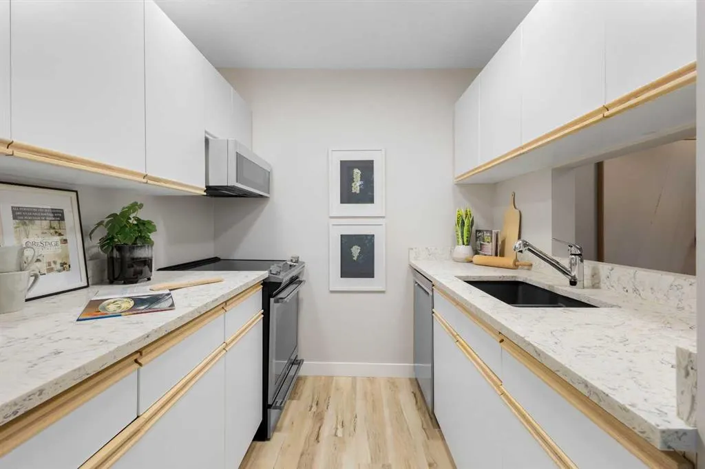 20 Dover Point SE, #110