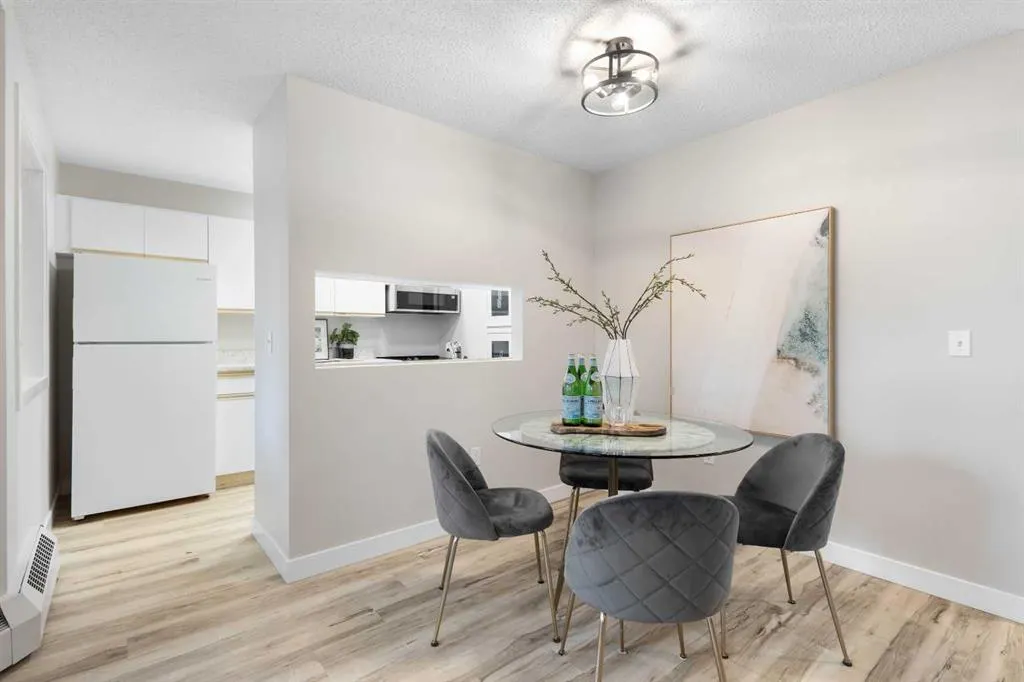 20 Dover Point SE, #110
