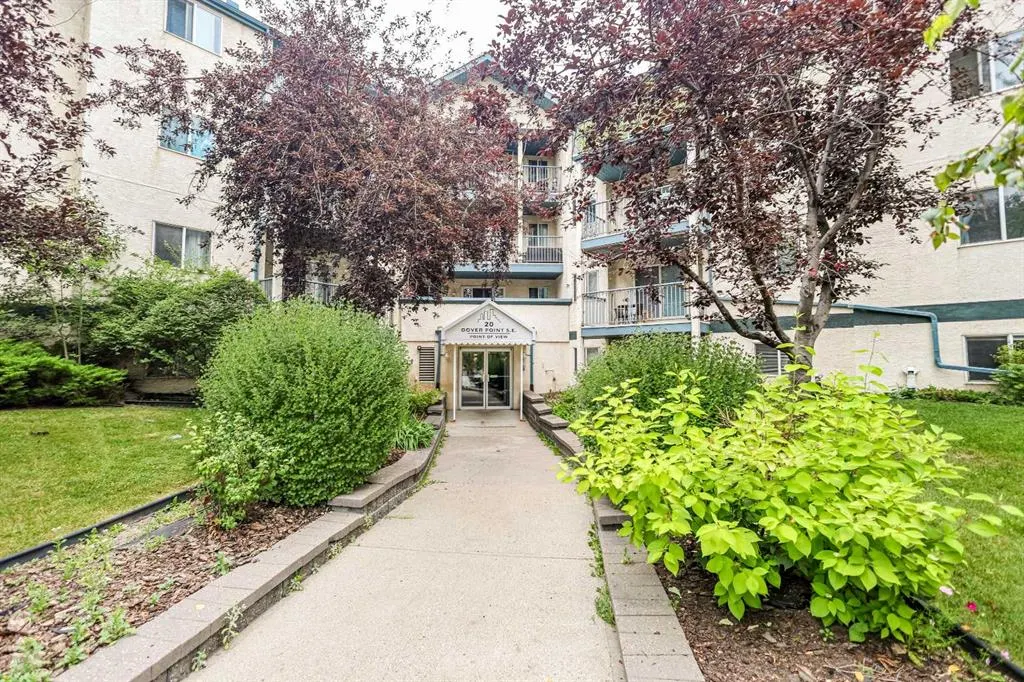 20 Dover Point SE, #110