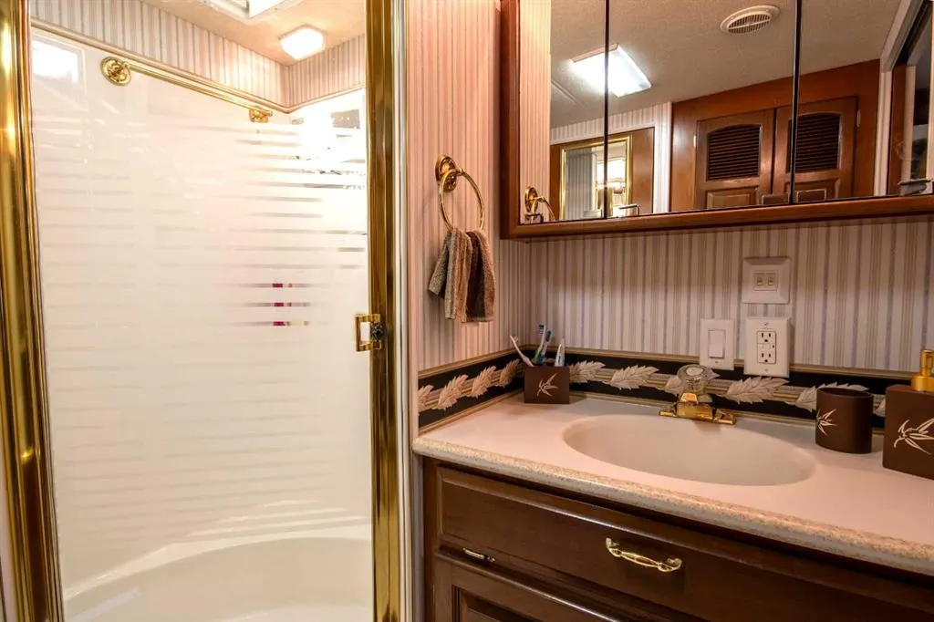 200 4 Avenue SW, #117