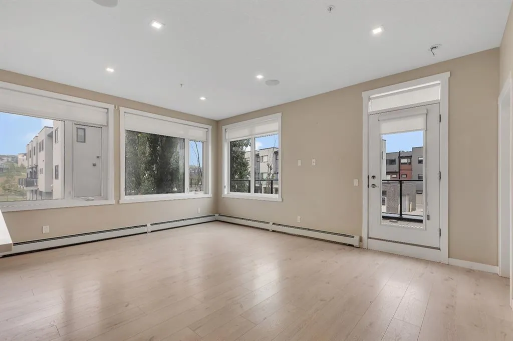 214 Sherwood Square NW, #116