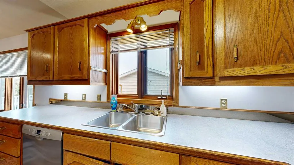 6208 Spruce Drive