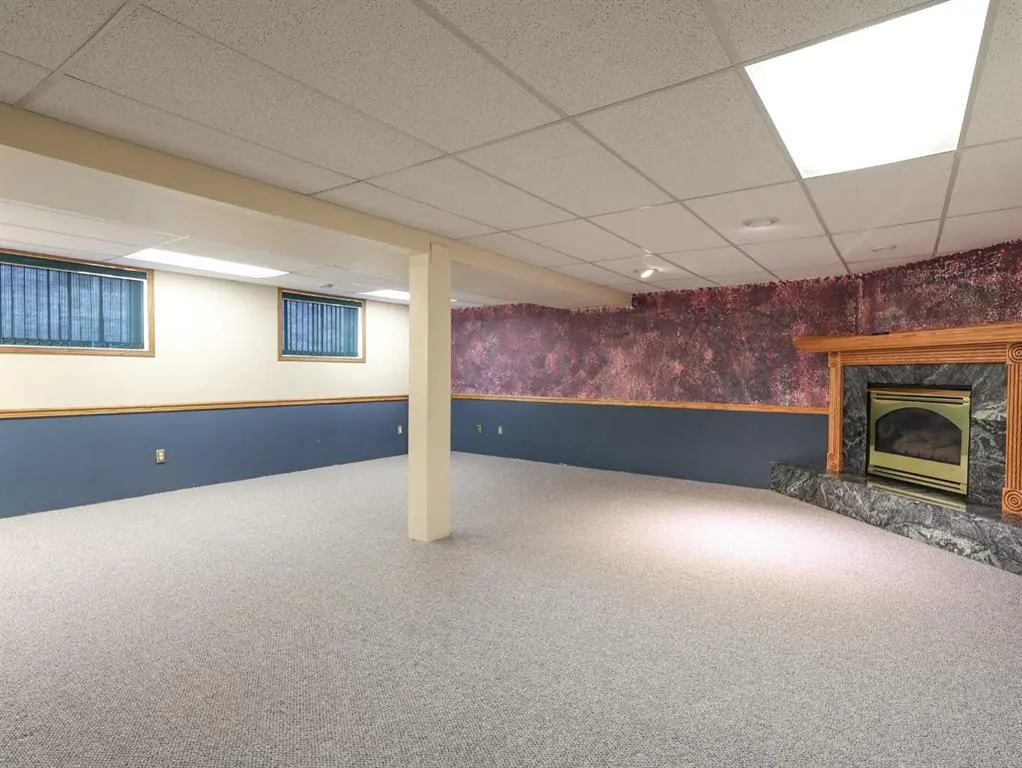 6208 Spruce Drive