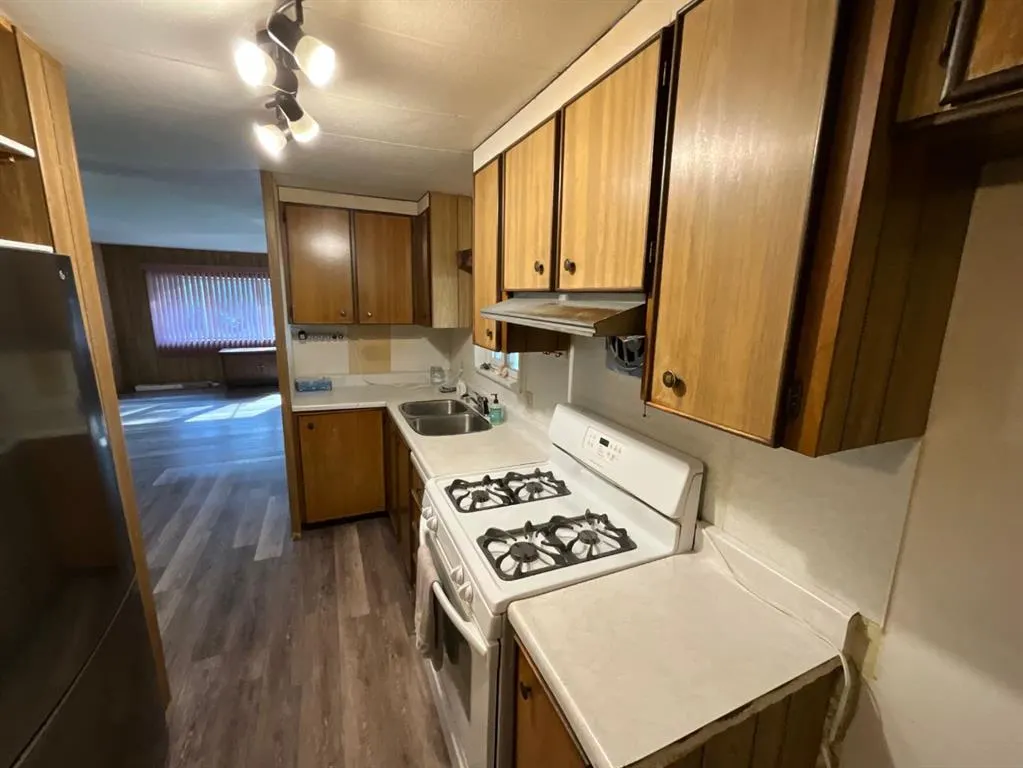 4836 50 Street