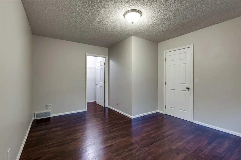 1914 25 Street SW, #2