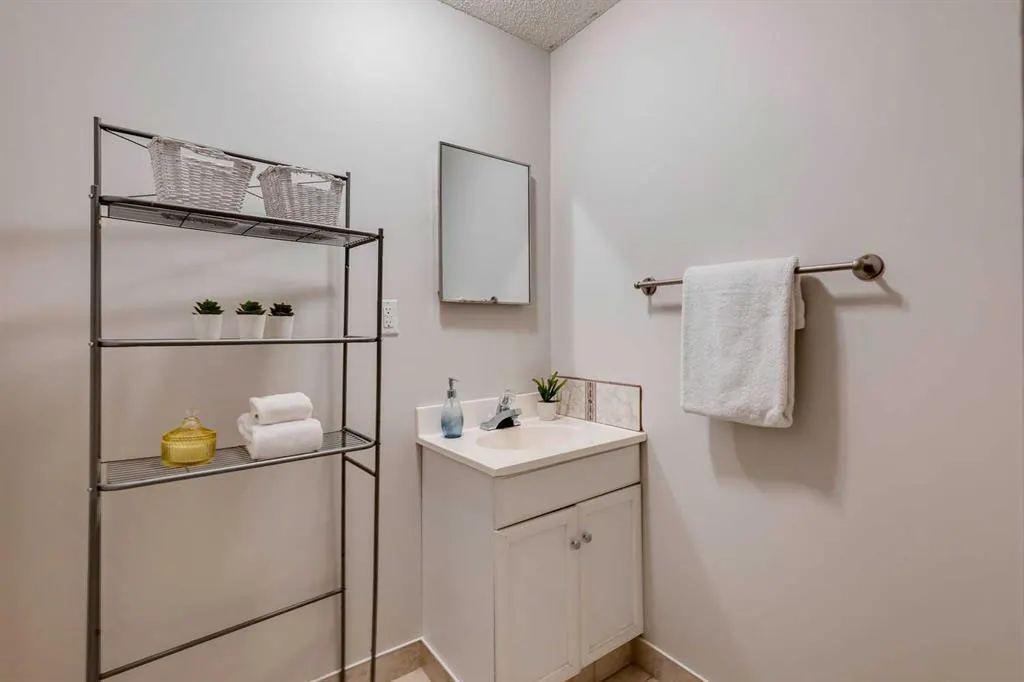 1914 25 Street SW, #2
