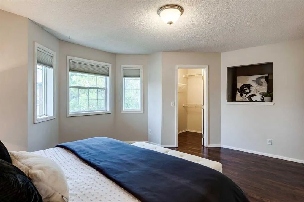 1914 25 Street SW, #2