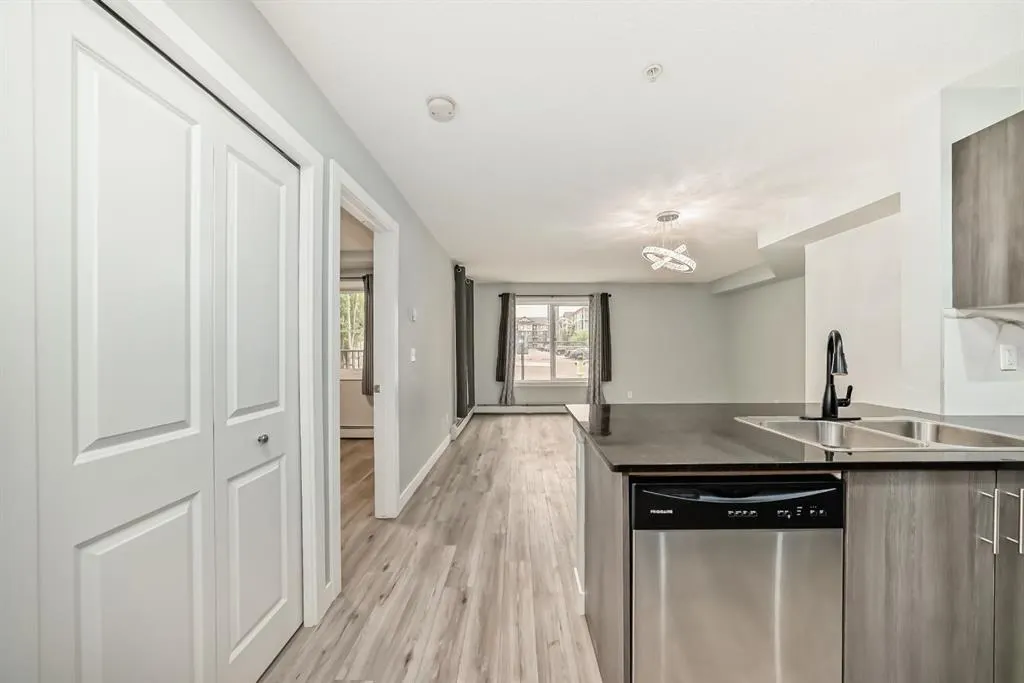 81 Legacy Boulevard SE, #1123