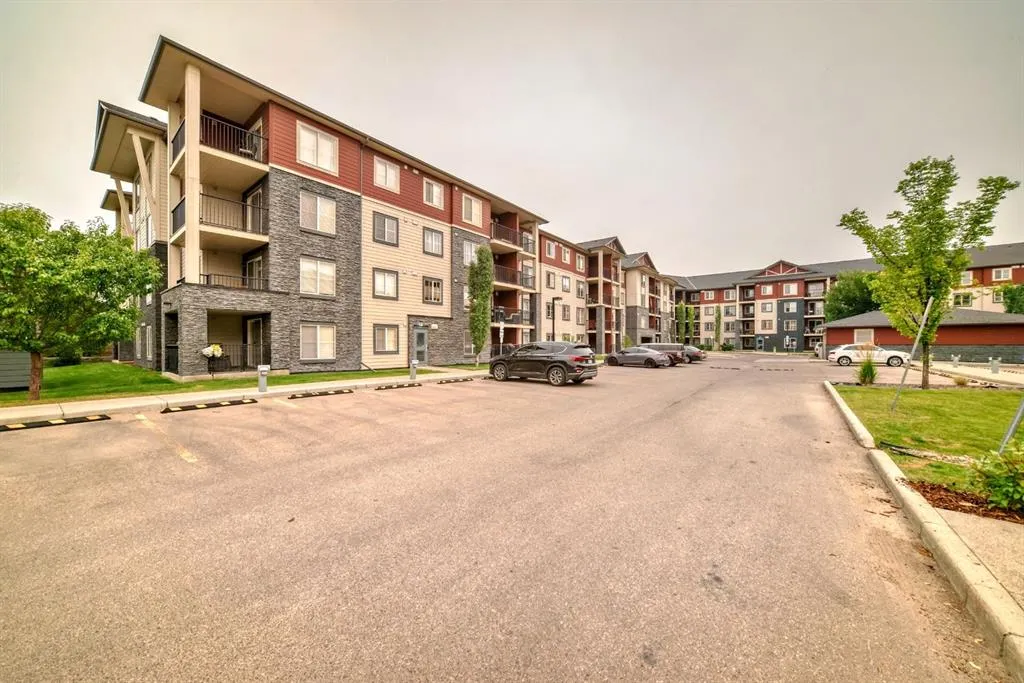 81 Legacy Boulevard SE, #1123