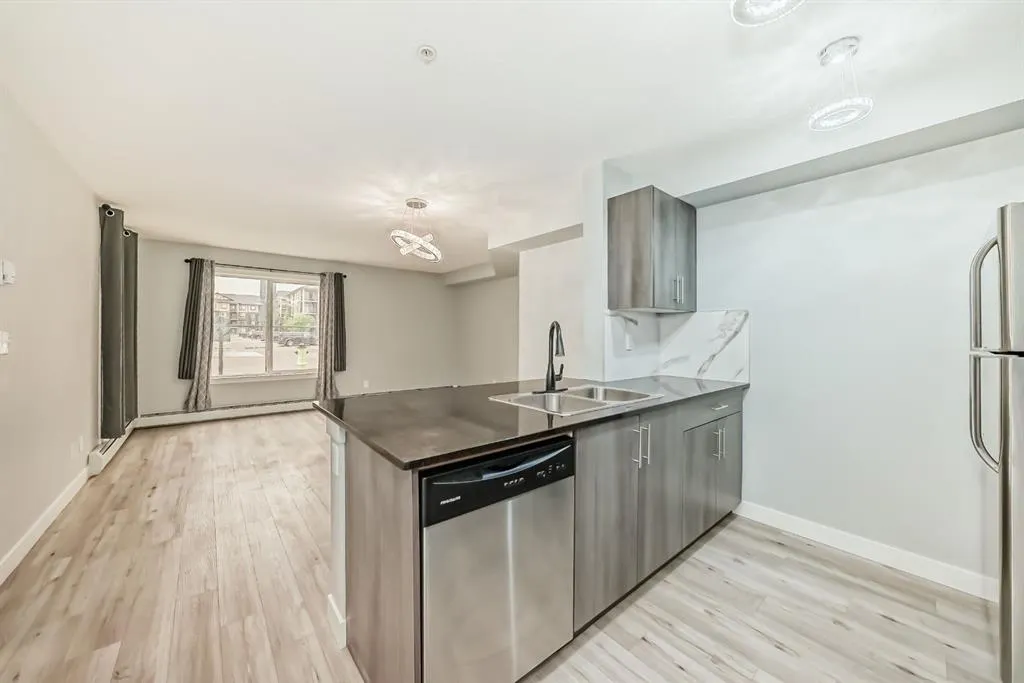 81 Legacy Boulevard SE, #1123