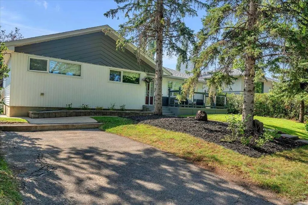 85 Warwick Drive SW