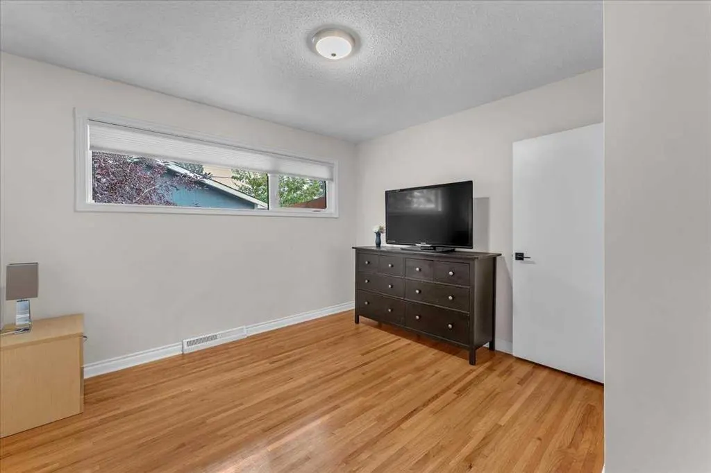 85 Warwick Drive SW