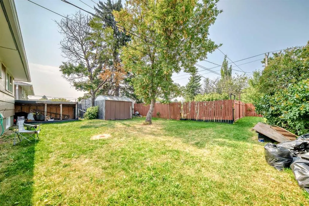 2235 42 Street SE