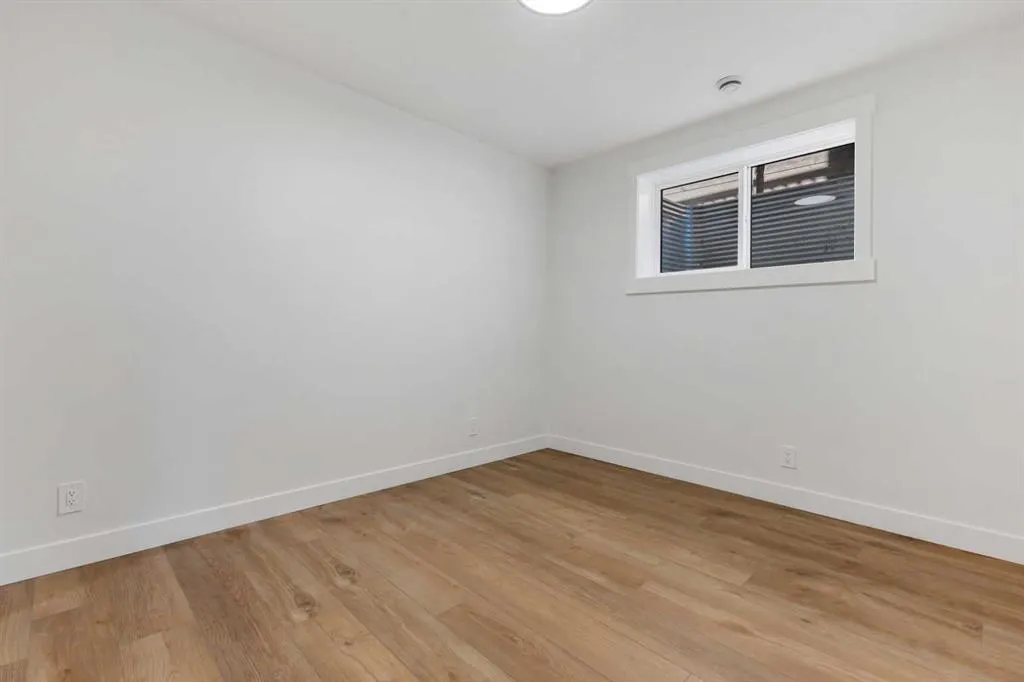 2713 Cochrane Road NW